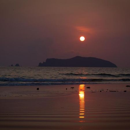 The Nest Private Beach Resort Chumphon Bagian luar foto